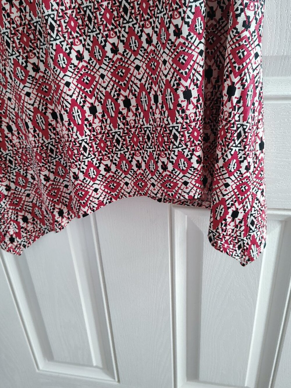 Ladies Sleeveless BOHO CHIC TOP with CROCHET TRIM & WOOD Beads - Picture 6 of 7